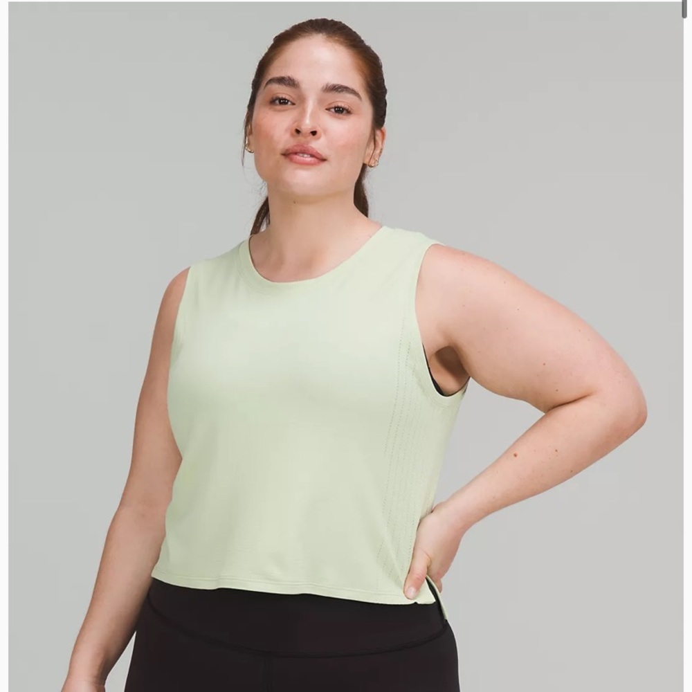 Lululemon Train to be Tank NWT